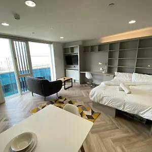 Eyre Square Self Catering Lägenhet