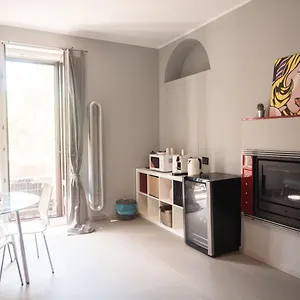 Casa Greta, Nuovo Silenzioso Bilocale Nel Cuore Di , Milan Italy